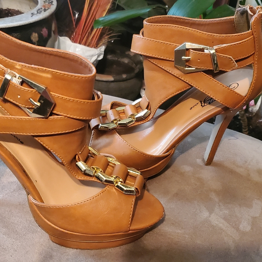 Open toe heels